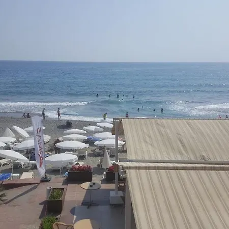 With 4 Beds In Alanya